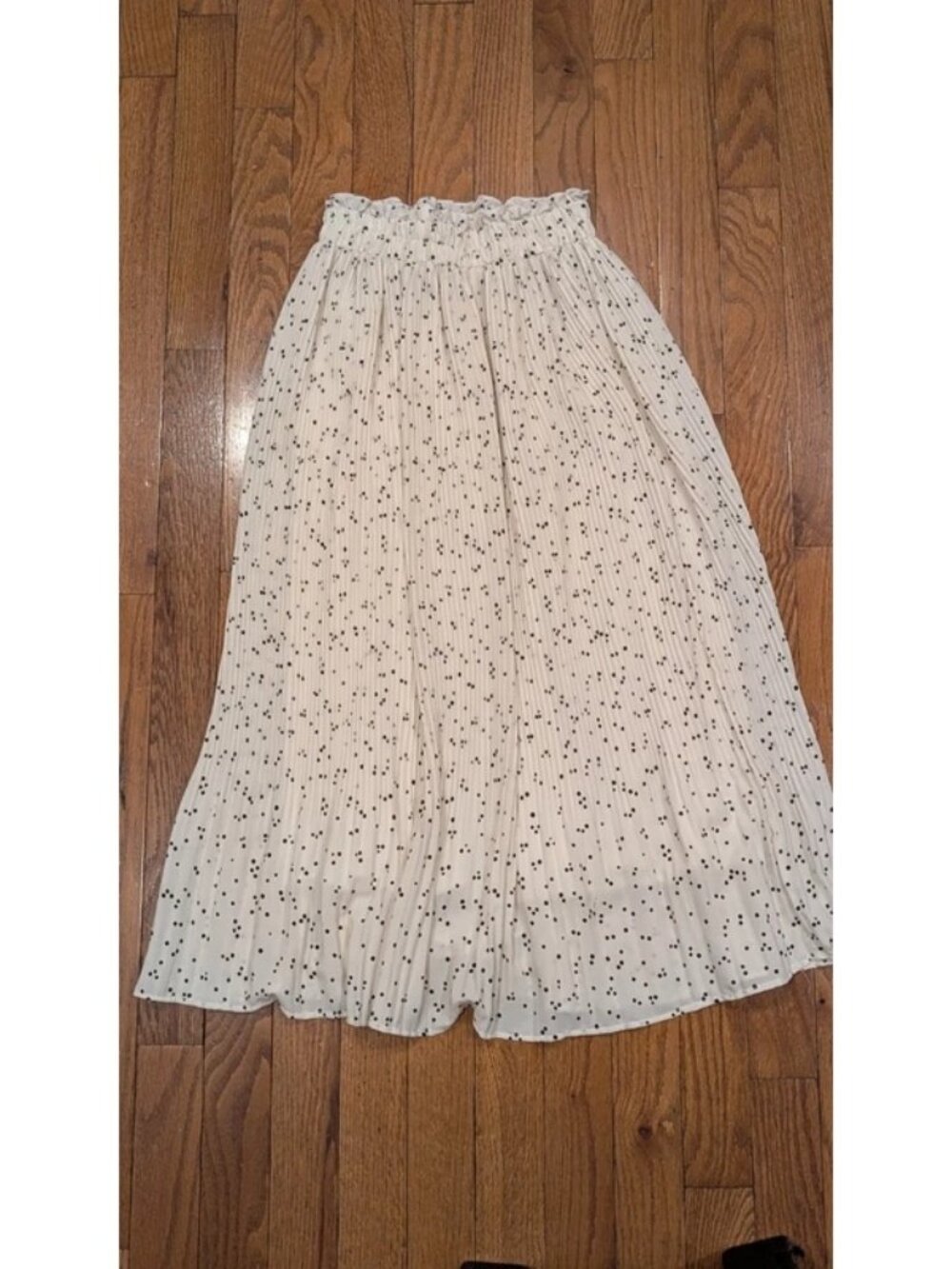 Polka dot black and white pleated midi skirt XS